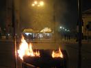 Μια διακριτικη φωτιά σε έναν σκουπιδοτενεκέ , μια μπυρα απο το περίπτερο που κανει καλές δουλειές. Τ...